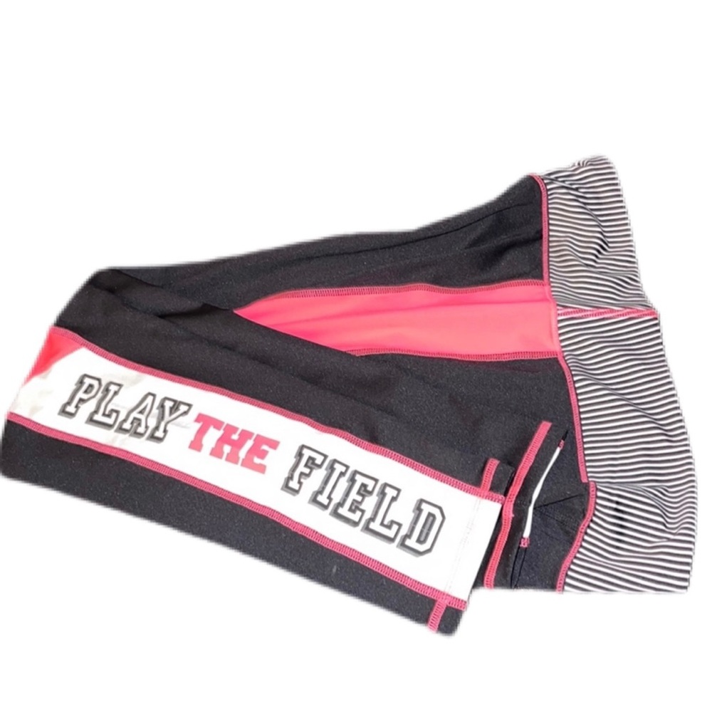 VS “Play the field” leggings. New w/o tag